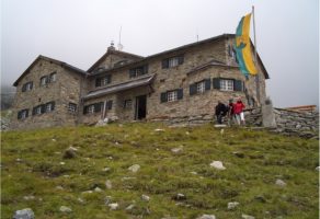 Wanderung zum Friesenberghaus